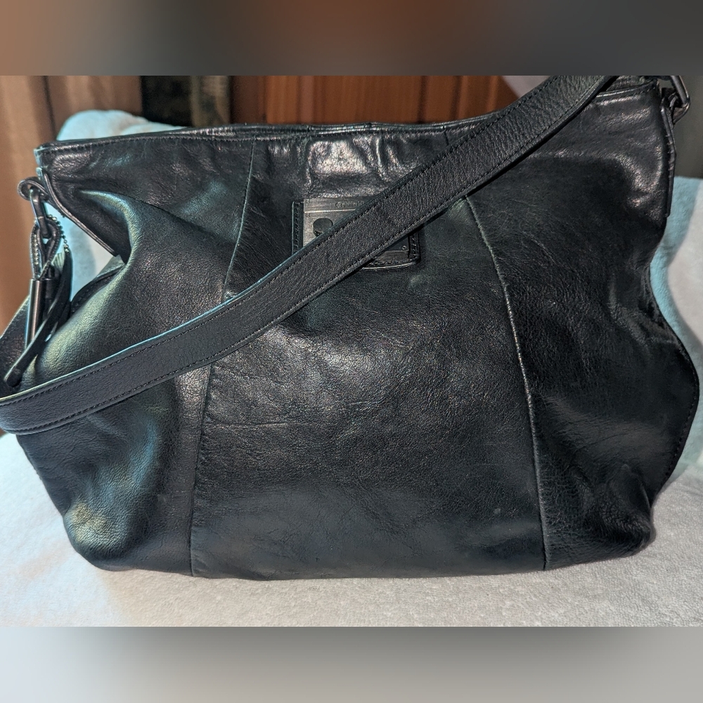 Calvin Klein Black Shoulder Bag Sleek Design